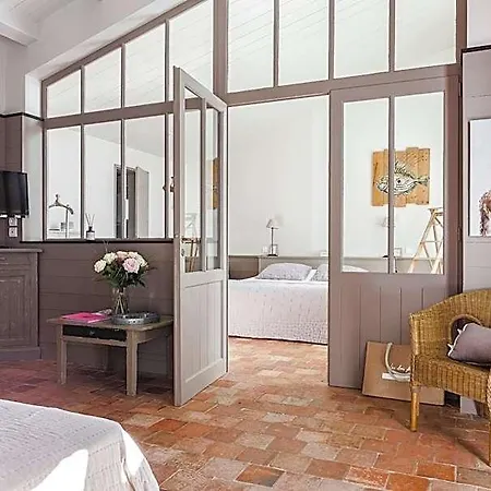Hotell Les Bois Flottais 4*