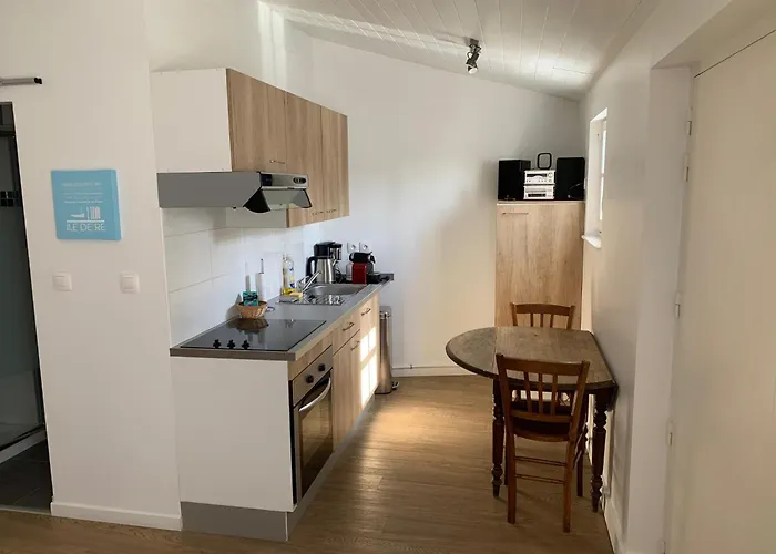 Hotel Les Bois Flottais 4*