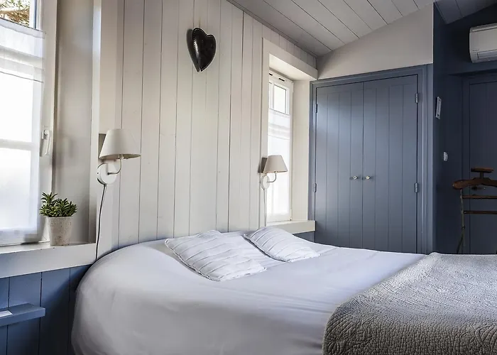 Les Bois Flottais Le Bois-Plage-en-Re